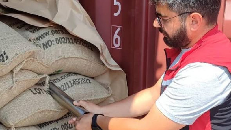 İzmir limanında ithal gıda maddeleri üzerinde sıkı denetim