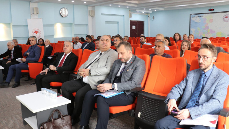 İzmir’de Küçük Menderes Havza Su Kurulu toplantısı yapıldı