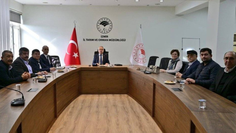 İzmir’de süt üreticileri ile sektör değerlendirmesi toplantısı düzenlendi